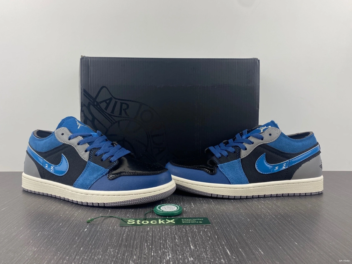 Navy Jordan Air Craft DR8867-400 Low 1 0123